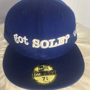 Blue And black  hat size 7 3/4 61.5 centimeters